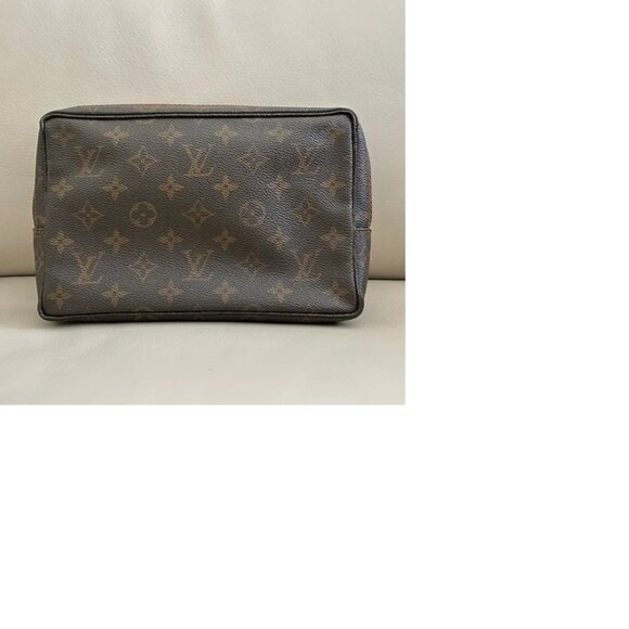Louis Vuitton Trousse Toiletry Pouch Monogram 23 Brown Clutch GUC - Picture 2 of 15